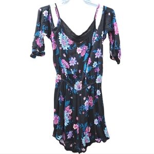 Mudd Black Floral Print Romper Size M